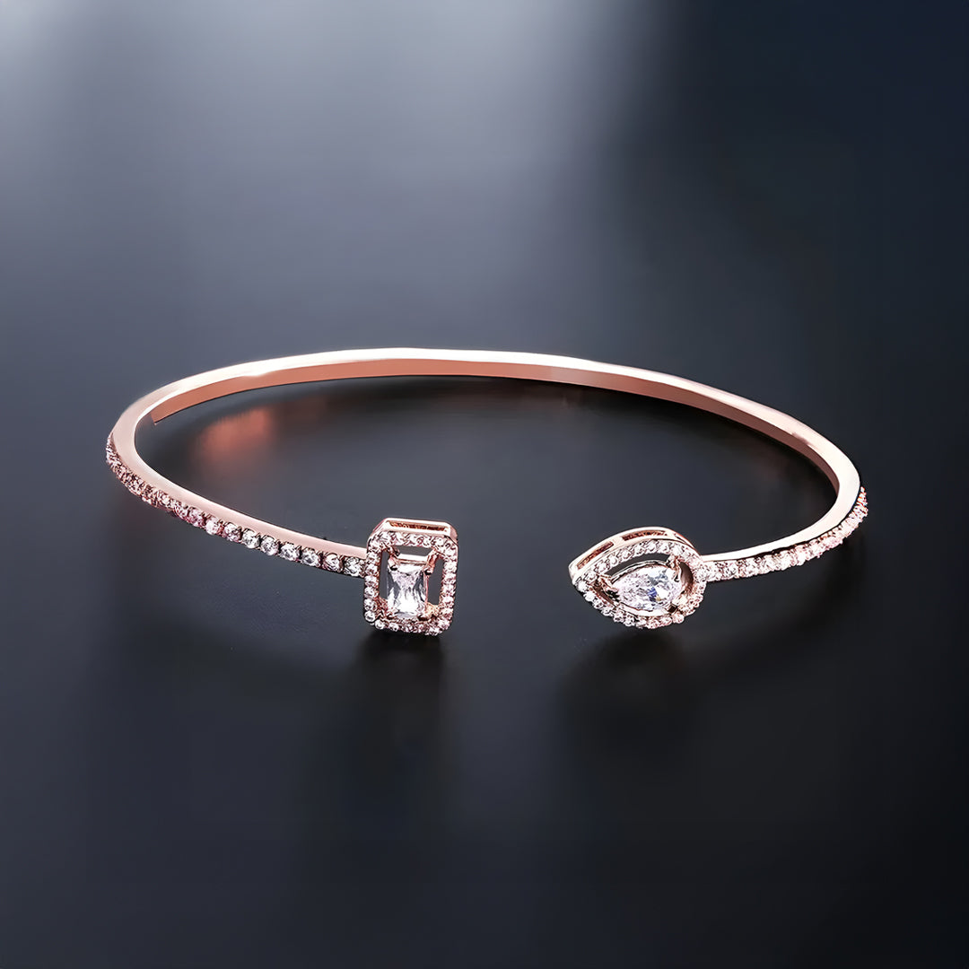 Manchette Rose Intemporelle – Élégance Moderne