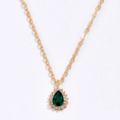 Collier Goutte d’Or – Trend & Élégance
