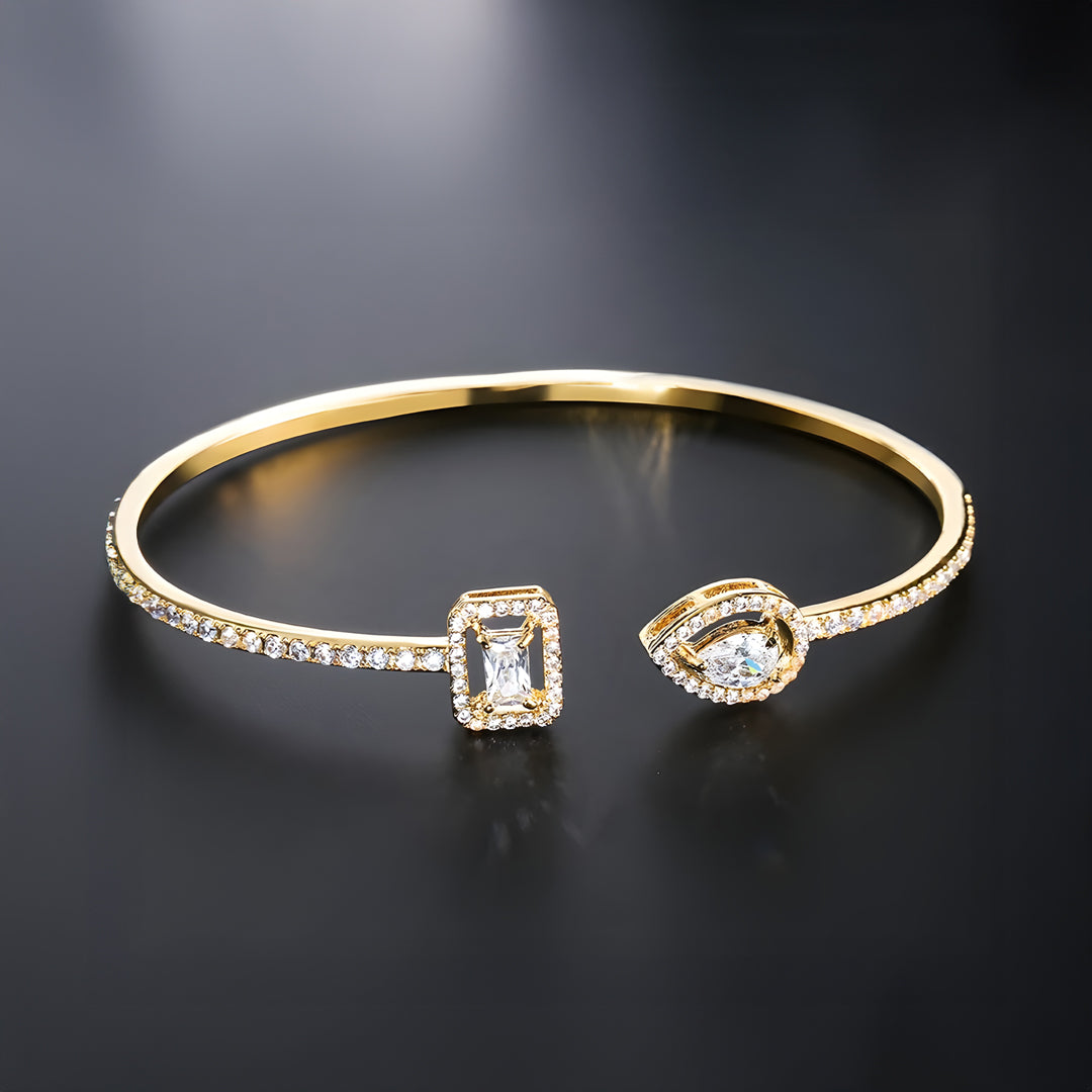 Manchette Or Intemporelle – Élégance Moderne