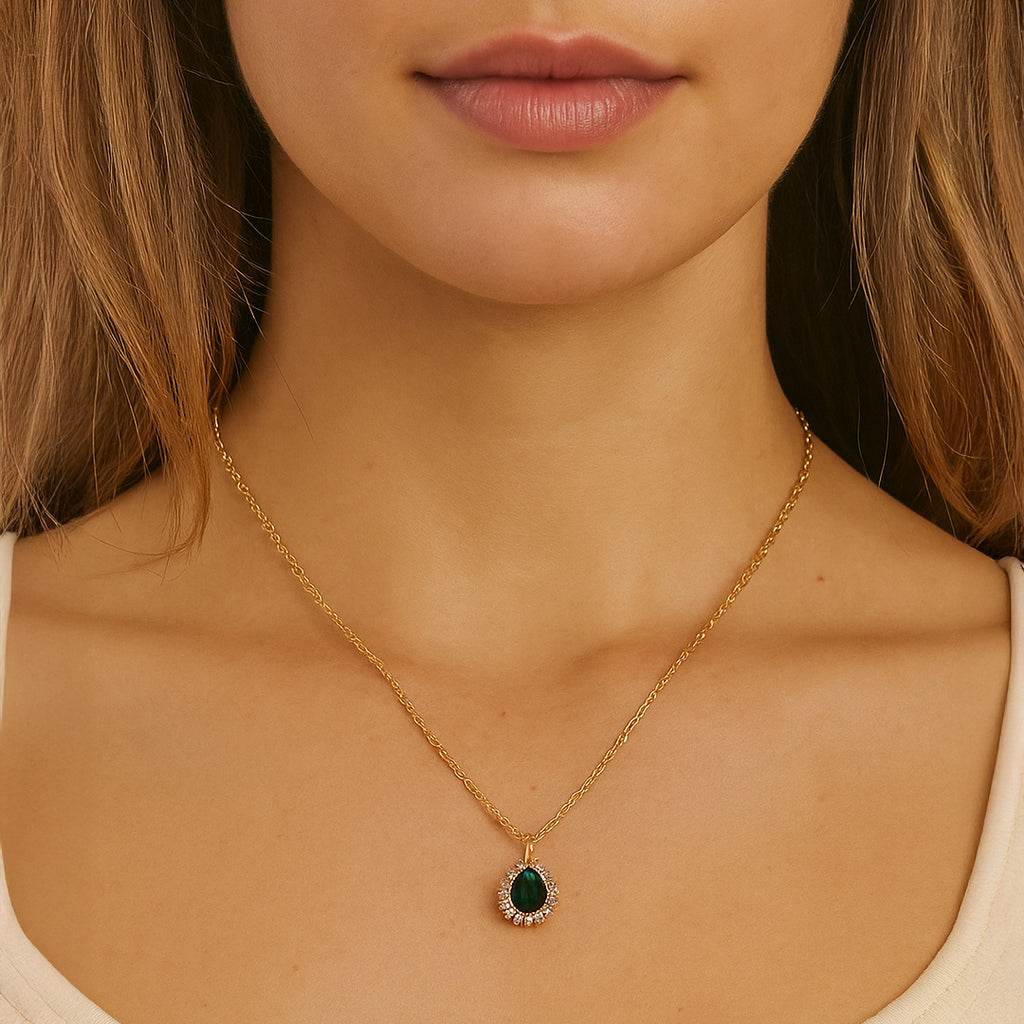 Collier Goutte d’Or – Trend & Élégance