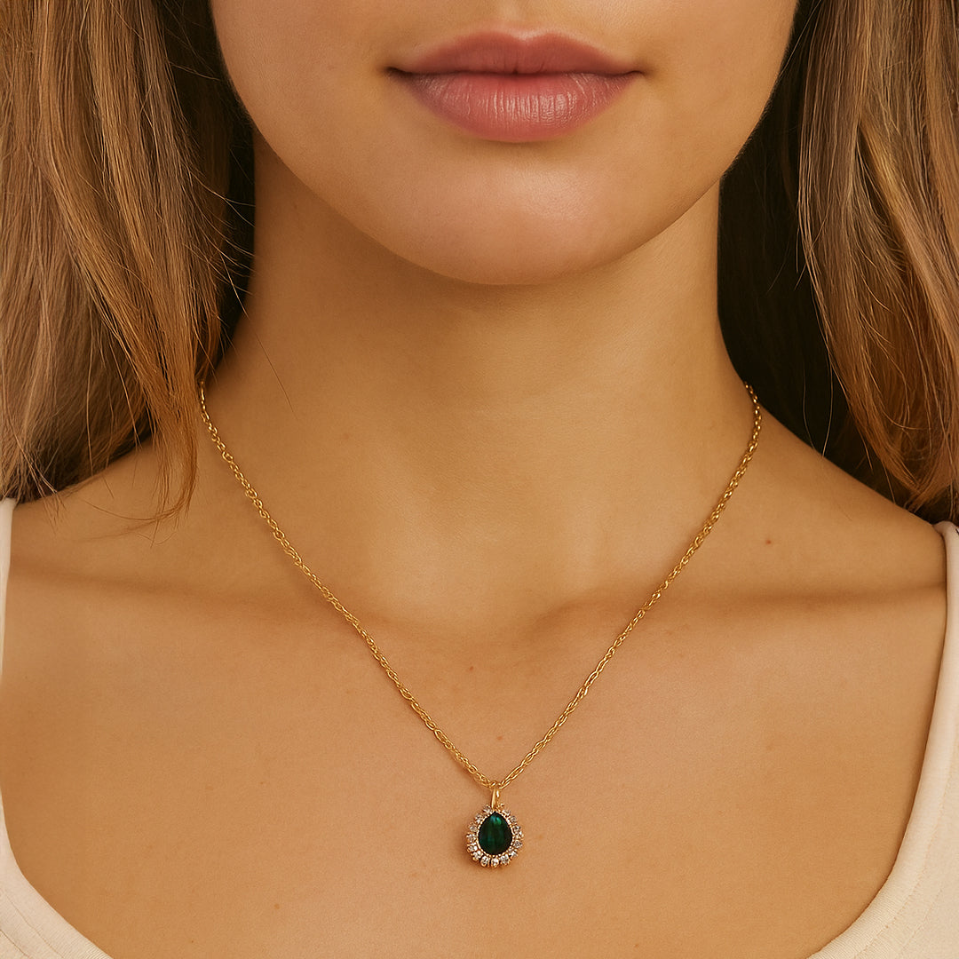 Collier Goutte d’Or – Trend & Élégance